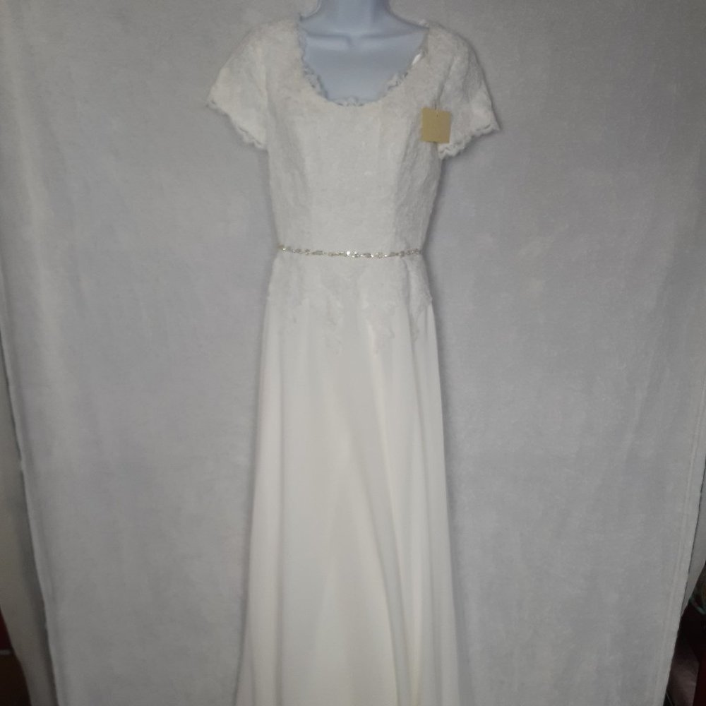 Symphony of Venus Wedding Dress Column Bride 4